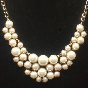 Gold Tone‎ Faux Pearl Cluster Statement Necklace Women Fashion Jewelry 16 in